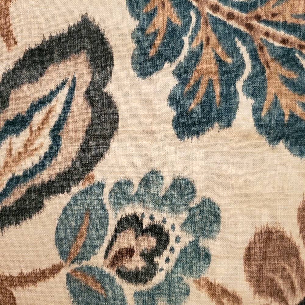 Linen Table Runner - Picture 3 of 6